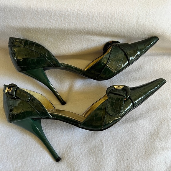 dollhouse Green Croc Pointed Toe Stilettos - Picture 5 of 14